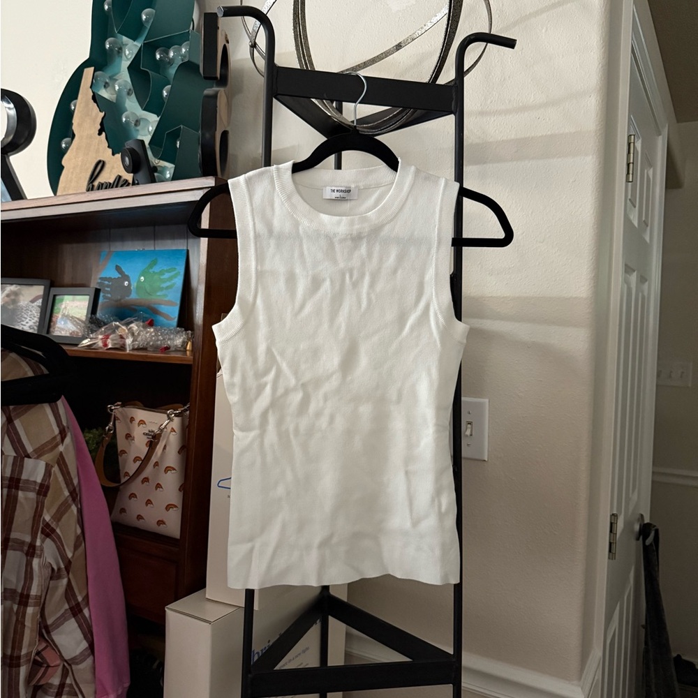 Elegant White Sleeveless Top
